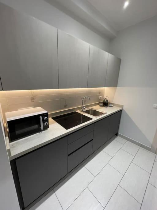 Near Metro Piazza Bengasi Apartment Turin Bagian luar foto